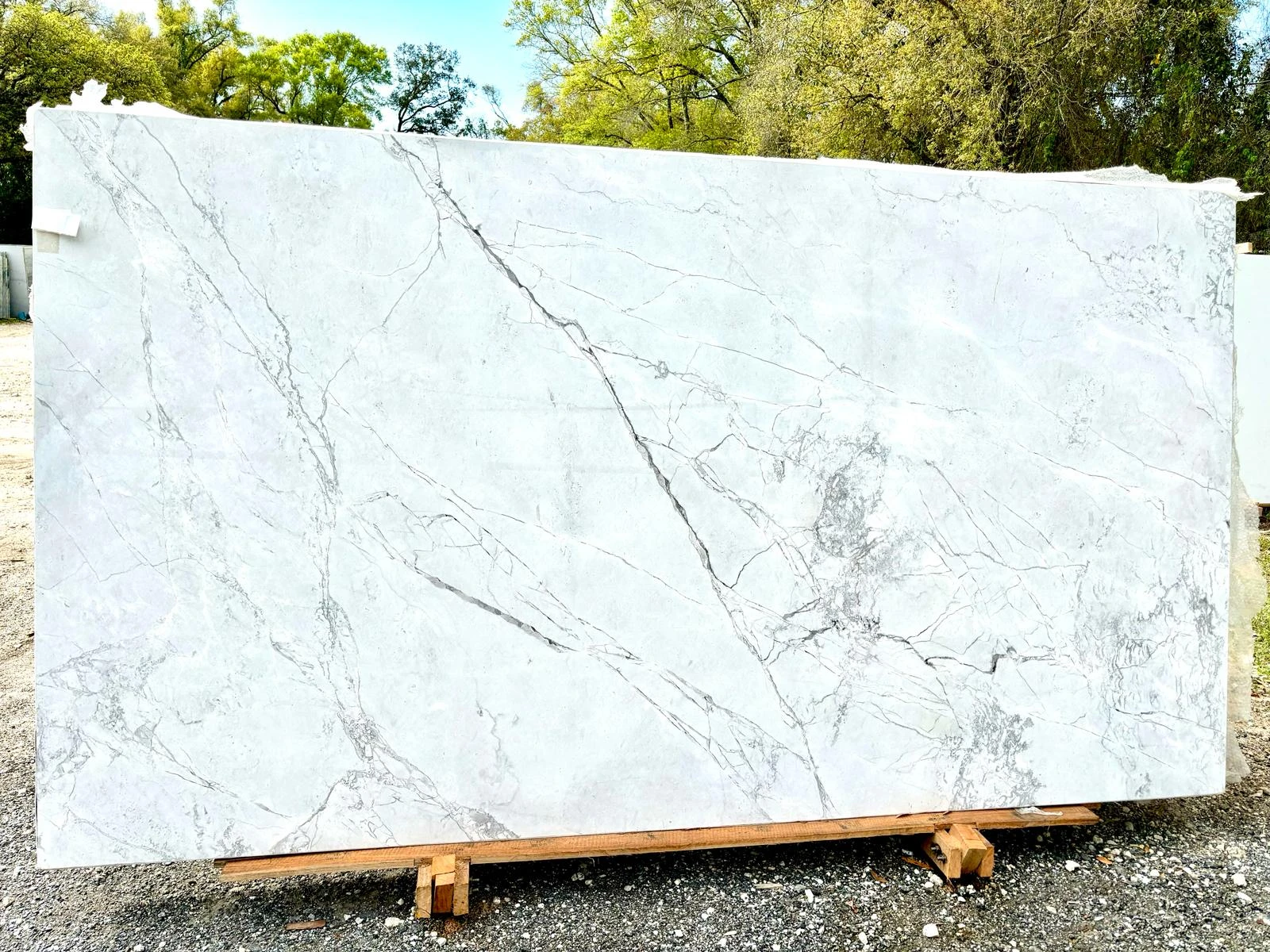 Super White — JW Stone Logistics material photo 1