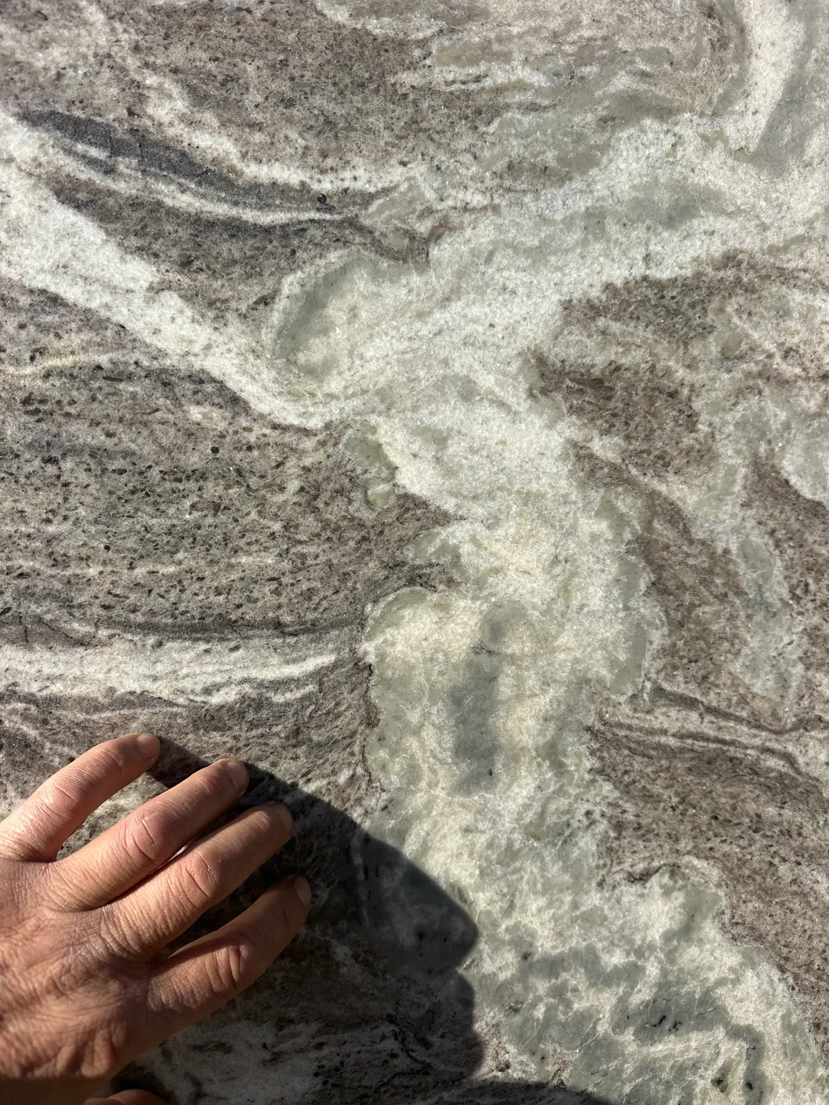 Fantasy Brown — JW Stone Logistics material photo 1